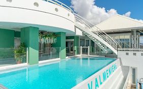 Karibea la Valmeniere Hotel